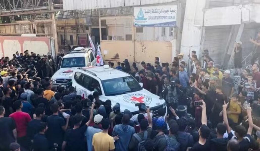 photo_2025-10-13_12-55-41