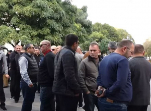 Բեռնատարների վարորդների ակցիան Կառավարության շենքի մոտ. ՈՒՂԻՂ