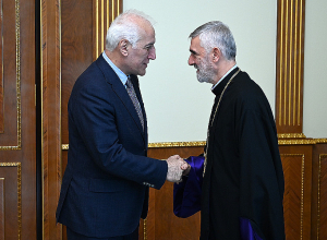 Արամ Ա Կաթողիկոսը հույս ունի, որ մտահոգիչ երևույթները կհաղթահարվեն՝ հանուն ժողովրդի միասնության և խաղաղության