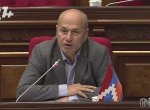 Սուրմալուի պայթյունից 3 տարի է անցել, մի հոգի չդատապարտվեց. Նազարյանը՝ փոխնախարարին