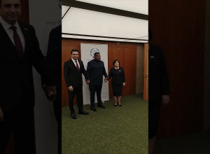 Կադրեր՝ Ալեն Սիմոնյանի և Ադրբեջանի Միլլի Մեջլիսի նախագահի հանդիպումից