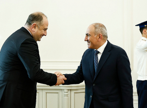 Վարչապետն ընդունել է Վրաստանի պաշտպանության նախարարին