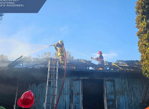 Վանաձորի բնակելի տնակներում հրդեհ է բռնկվել