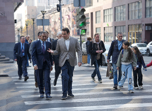 USCIRF-ի փոխնախագահի և CSI կազմակերպության ներկայացուցչի հետ շրջեցինք Երևանում․ Նարեկ Կարապետյան