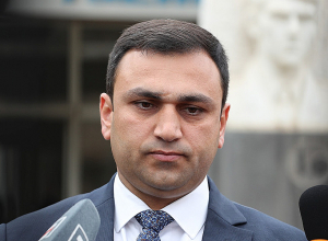 Եթե Փաշինյանն ինձ չաջակցեր, ես չէի լինի ՔՊ-ի թեկնածուն Վաղարշապատում. Մեխակյան