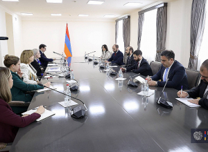 Արարատ Միրզոյանը հանդիպում է ունեցել ԱՄՆ պետքարտուղարի քաղաքական հարցերով տեղակալի հետ