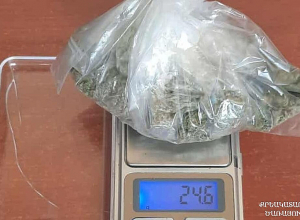 «Վանաձոր» ՔԿՀ այցելած քաղաքացու կոշիկներից հայտնաբերվել են թմրամիջոցի նմանվող զանգվածներ