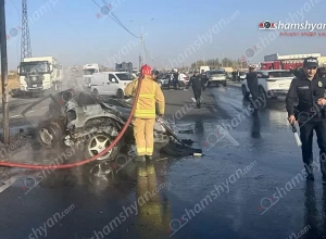 Վթարի արդյունքում ավտոմեքենան մեջտեղից կիսվել է. կա 1 զոհ