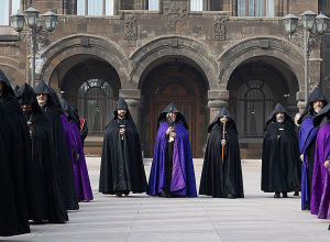 Մայր Աթոռ Սուրբ Էջմիածնում նշվեց հայոց առաջին լուսավորիչների տոնը