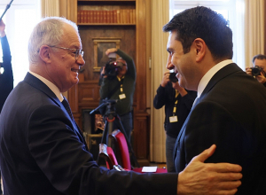 Ալեն Սիմոնյանը հանդիպել է Հունաստանի նախագահի հետ