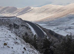 Ճամբարակի լեռնանցքում ձյուն է տեղում