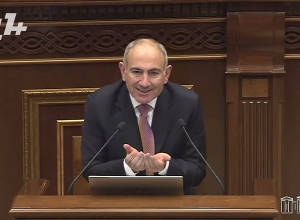 Այսինքն՝ եղել է լուծման, ինչպես իրենք են ասում՝ հայամետ լուծման շանս, դուք չե՞ք արել․ բա ինչի եք մեզ դավաճան անվանում․ Փաշինյան