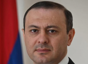 Արմեն Գրիգորյանը Դոհայում Հաջիևի հետ կմասնակցի պանելային քննարկման