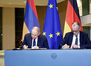 Նիկոլ Փաշինյանը և Ֆրիդրիխ Մերցը ստորագրել են ՀՀ և ԳԴՀ-ի միջև ռազմավարական օրակարգի վերաբերյալ համատեղ հռչակագիր