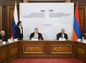 Մհեր Գրիգորյանը և Ալեքսեյ Օվերչուկը ստորագրել են ՀՀ-ի և ՌԴ-ի միջև տնտեսական համագործակցության միջկառավարական հանձնաժողովի նիստի արձանագրությունը