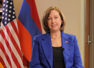 Թրամփը հետ է կանչում ԱՄՆ դիվանագետներին շուրջ 30 երկրից, այդ թվում՝ Հայաստանից. AP