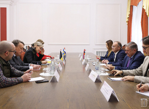 «Հայաստան» խմբակցության անդամները դեսպանների հետ խոսել են գերիների մասին