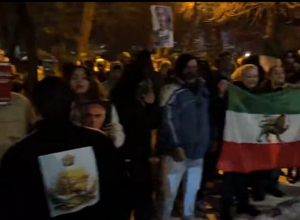 Իրանցիների հակակառավարական ակցիան Հայաստանում Իրանի դեսպանատան դիմաց