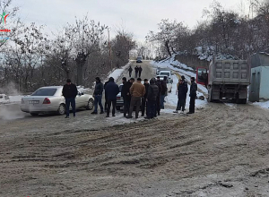 Ախթալա ԼՀԿ-ի գործադուլ անող բանվորները շարունակելու են իրենց ակցիան