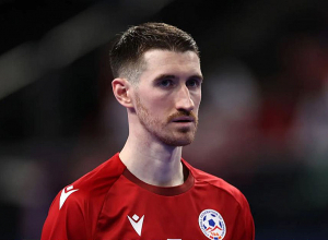 Դենիս Նևեդրովը կխաղա Չեխիայի դեմ․ ՈՒԵՖԱ-ն չեղարկել է որակազրկումը