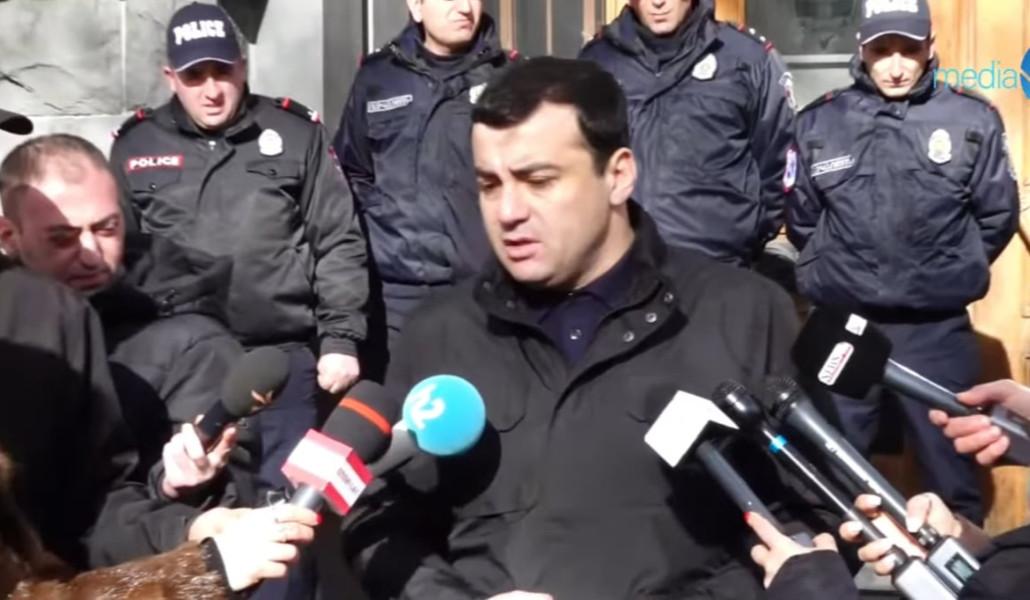 9ac166a5-7bad-4205-b65a-34abebe1fcd4