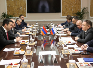 ԱԺ նախագահը հանդիպել է «Ռոսատոմի» տնօրեն Ալեքսեյ Լիխաչովի հետ