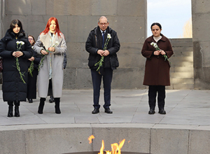 Փարիզի արվեստի և մշակույթի Ժորժ Պոմպիդու կենտրոնի նախագահ Լորան լե Բոնն այցելել է Հայոց ցեղասպանության հուշահամալիր