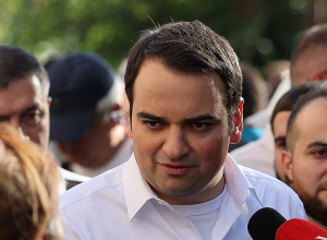 Փաշինյանը, վստահ չլինելով իր ուժերի վրա, ցանկանում է ընտրություններում պայքարել միայն Կարապետյանի նկարի դեմ․ Նարեկ Կարապետյան