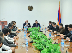 Քաղաքաշինության կոմիտեի նախագահը հանդիպել է Նաիրի համայնքի բնակիչներին և ոլորտային պատասխանատուներին