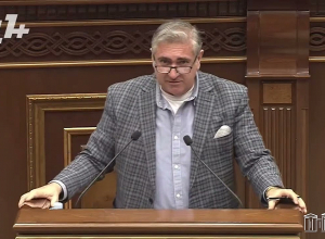 Վաղը կարո՞ղ ա գաք, ասեք՝ ես երջանիկ եմ, որովհետև գիշերը լավ երազ եմ տեսել․ Խաչատրյան