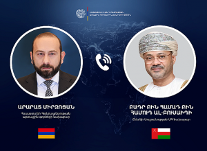 Արարատ Միրզոյանը հեռախոսազրույց է ունեցել Օմանի Սուլթանության ԱԳ նախարարի հետ