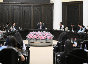 Արայիկ Հարությունյանն ընդունել է «Խորհուրդ X»-ի անդամներին