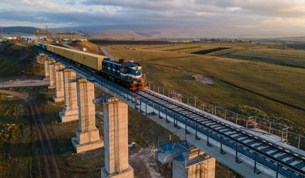 baku-erkatuxi-1024x768