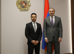 Արմեն Գրիգորյանն ընդունել է Հայաստանում Կատարի դեսպանին