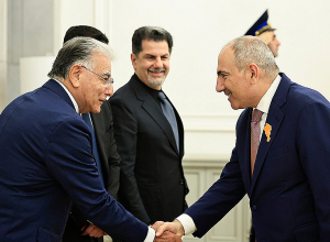 Փաշինյանն ընդունել է Ռև Լեբարեդյանին, Զավեն Ակիանին և Վահե Կուզոյանին