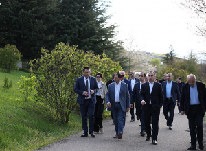 Պապիկյանն այցելել է Մակաշվիլիի անվան զինվորական վերականգնողական ծառայություն․ ՊՆ