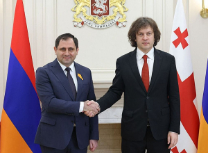 Սուրեն Պապիկյանը Թբիլիսիում հանդիպել է Վրաստանի վարչապետ Իրակլի Կոբախիձեի հետ