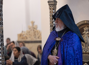 Հայոց Ցեղասպանության սուրբ նահատակների ոգեկոչման արարողությունները Մայր Աթոռ Սուրբ Էջմիածնում