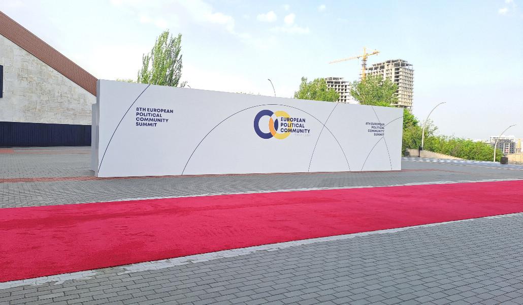 Կարմիր գորգը պատրաստ է.Եվրոպական քաղաքական համայնքի 8-րդ գագաթնաժողովը սկսվում է
