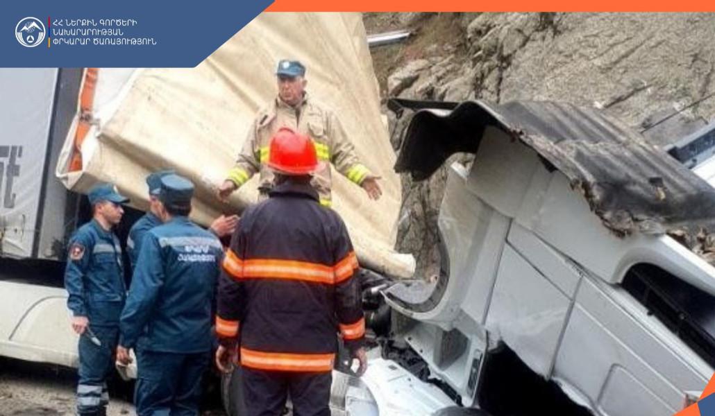 0cea1700-3e99-498a-acfa-6ad67d18c3ae