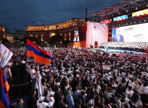 «Ուժեղ Հայաստանի» հանրահավաքը` Հանրապետության հրապարակում. ՈՒՂԻՂ