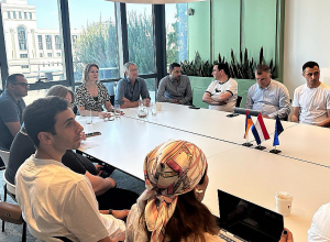 Հայ վարդաբույծները պետք է մշակեն միայն պաշտպանված սորտեր և վճարեն  հոլանդական սելեկցիոն ընկերություններին․ դեսպանատուն