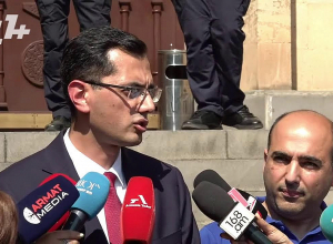 Ամենաակնառու խախտումը վարչական ռեսուրսի կիրառումն է և ռեպրեսիվ միջոցների օգտագործումը․ Դրմեյան