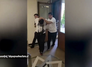 Ձերբակալվել է սպանությանն օժանդակելու մեղադրանքով հետախուզվողը, մոտը եղել է լիցքավորված ատրճանակ.ՆԳՆ