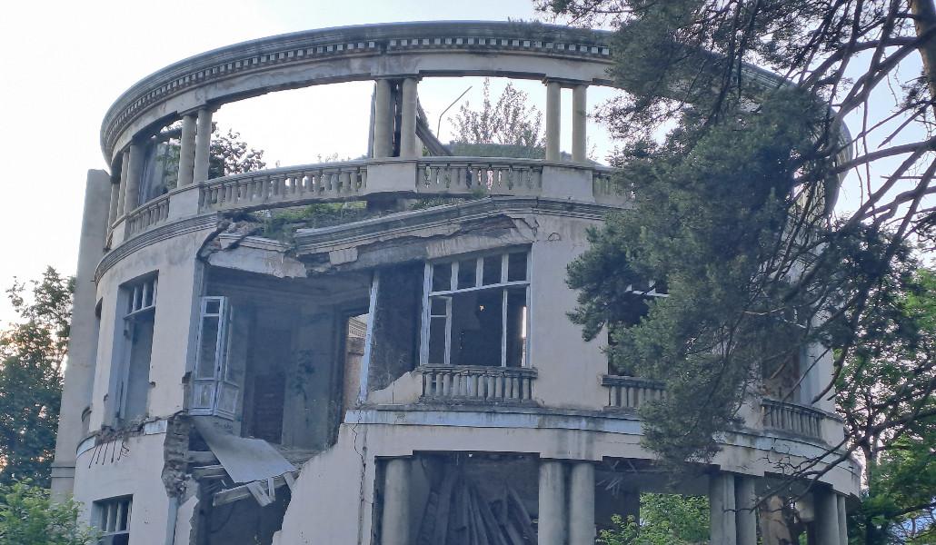 Խանջյանի ամառանոցը