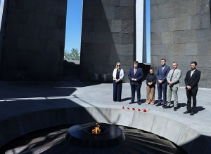 Բունդեսթագի պատվիրակությունն այցելել է Ծիծեռնակաբերդի հուշահամալիր