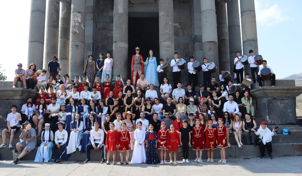 վարդավառ 1