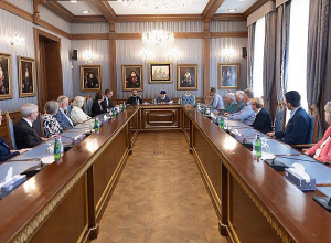 Կաթողիկոսն ընդունել է Գերմանիայից ժամանած գիտակրթական ոլորտի ներկայացուցիչներին
