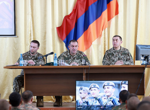 Ասրյանը կարևորել է զինծառայության ընթացքում օրենքի և կանոնադրական պահանջների խստիվ պահպանումը