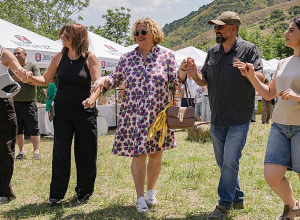«Եղեգիս Ֆեսթ». մեղր, էկո-օրակարգ և շուրջպար, որին միացել է նաև Մեծ Բրիտանիայի դեսպանը